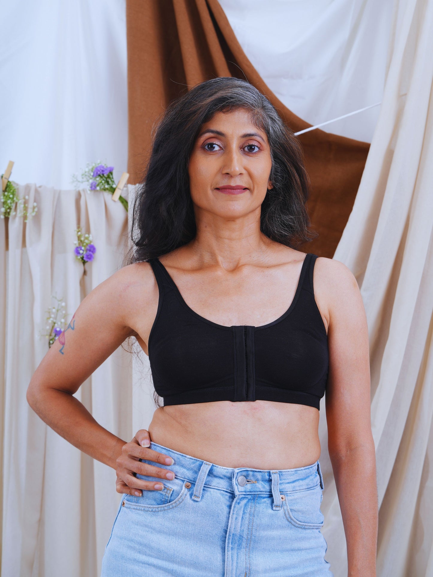 Front Open Non Padded Queen Bra - Black